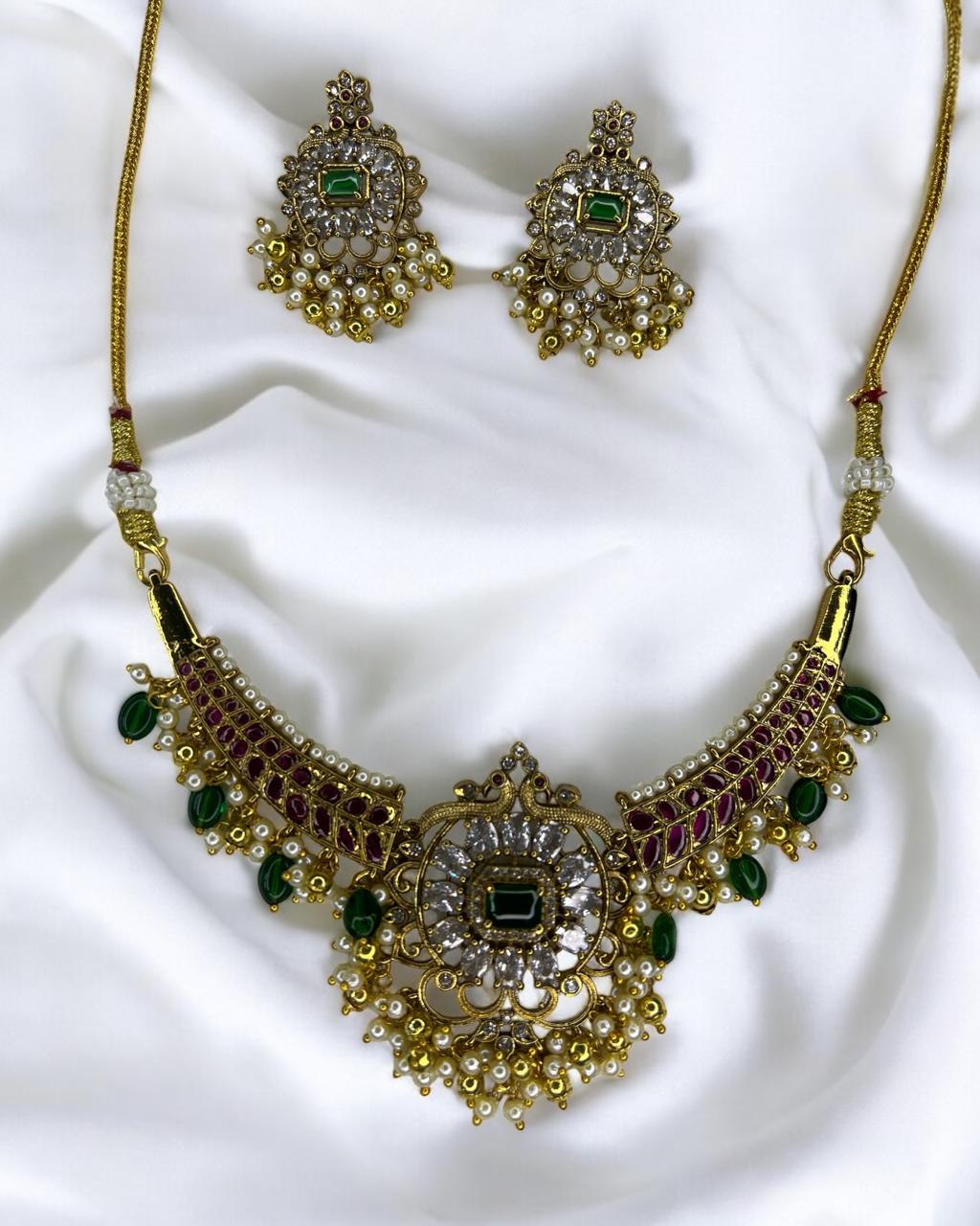 Emerald Pearl Choker Set