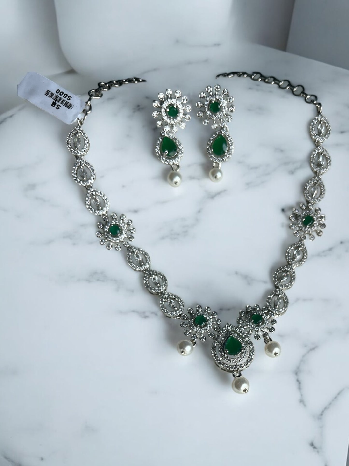 Emerald Pearl Necklace