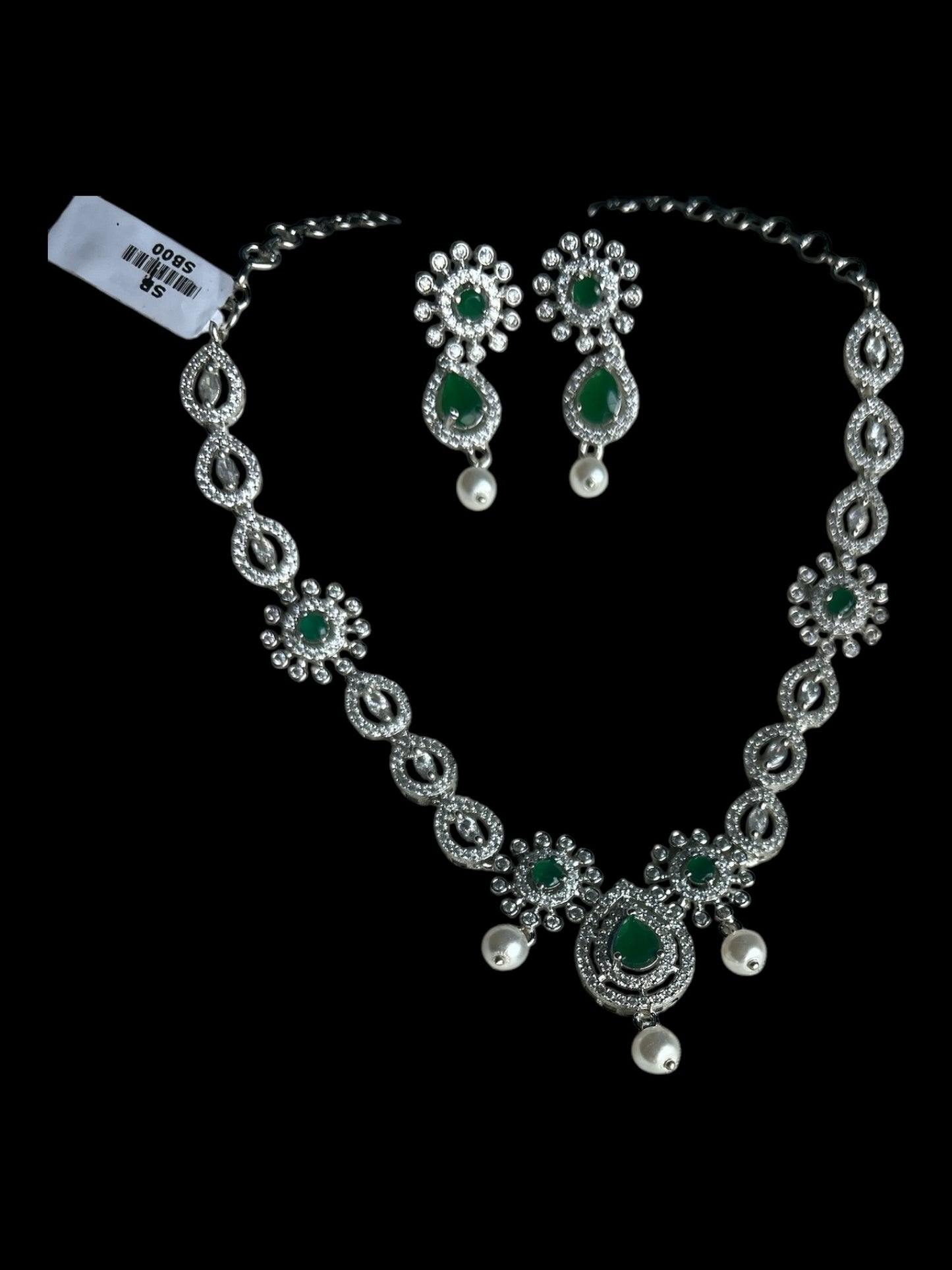 Emerald Pearl Necklace