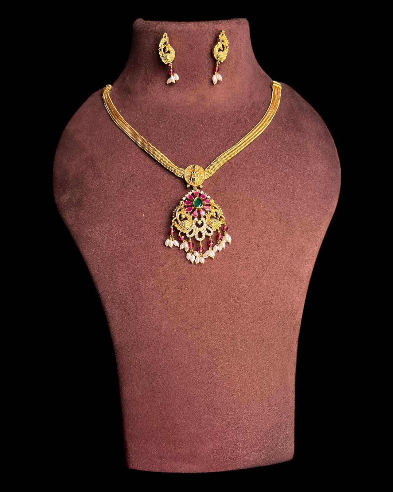 Golden Aishwarya Naan patti set