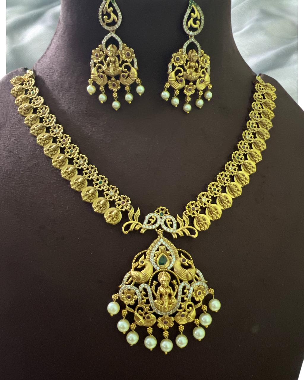 Golden Ananya Temple Set
