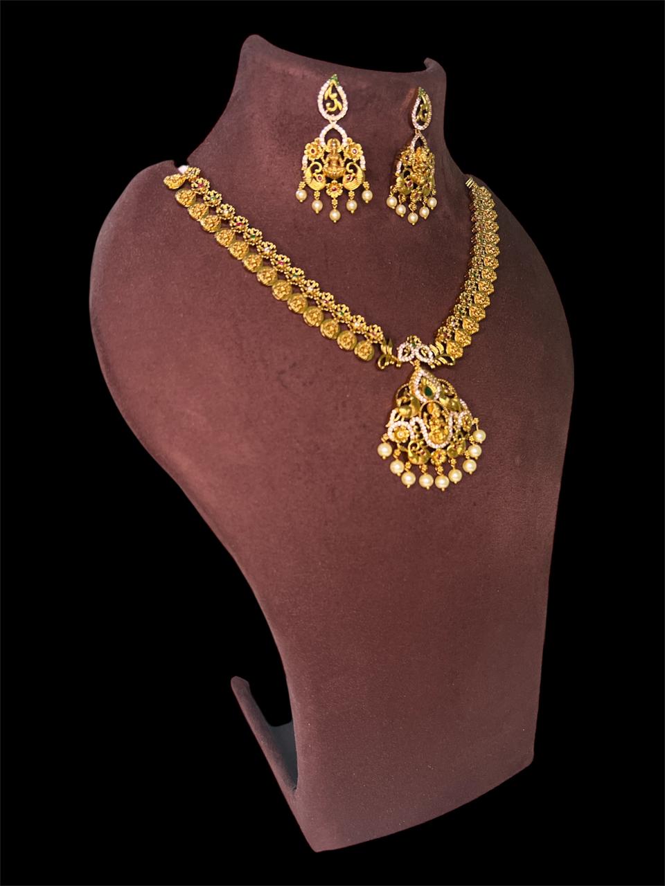 Golden Ananya Temple Set