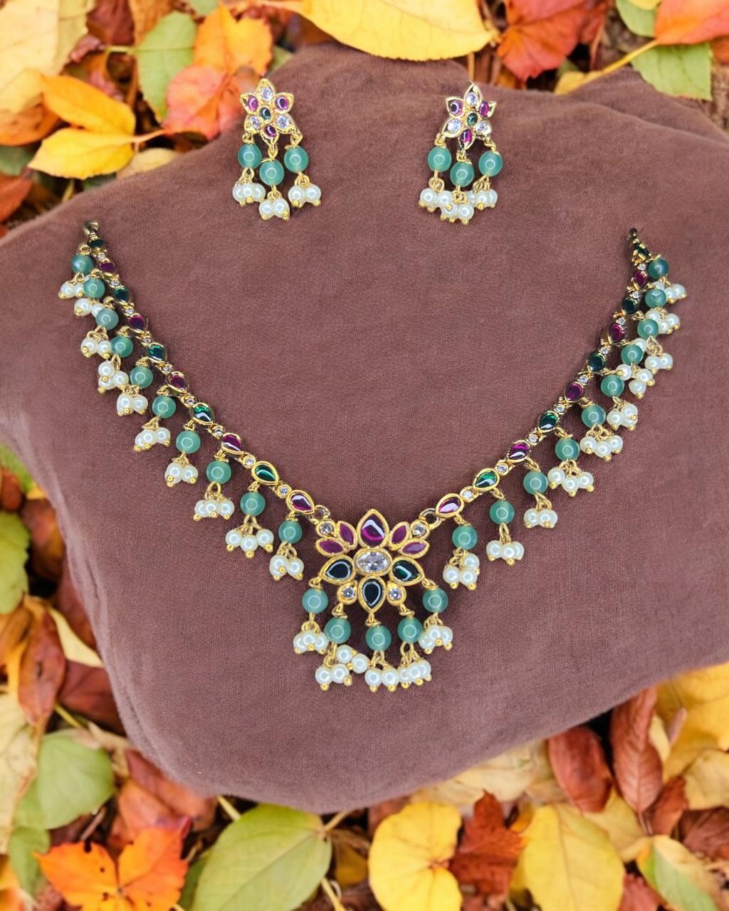 Peacock Pearl Set