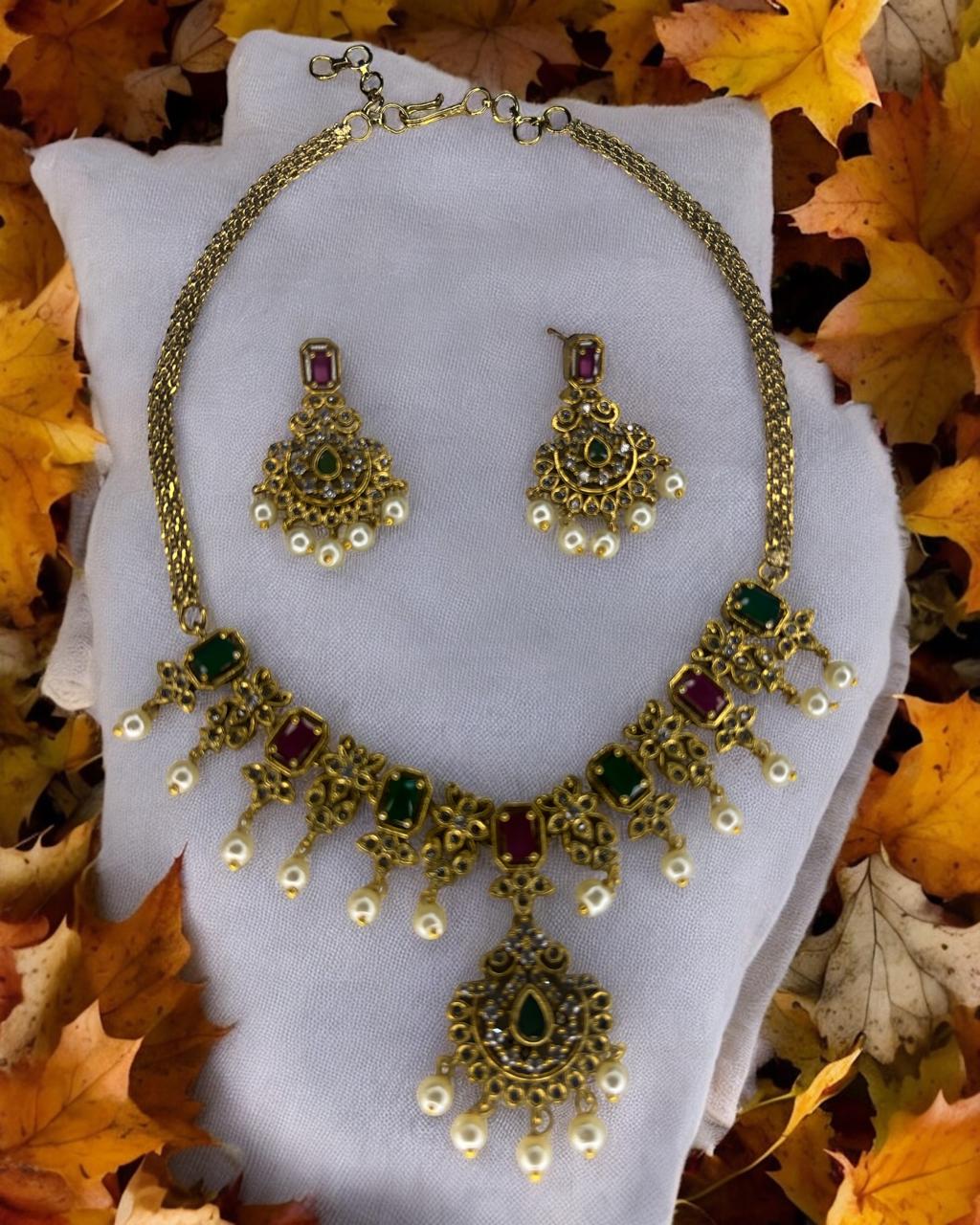 Ruby Emerald Pearl Set