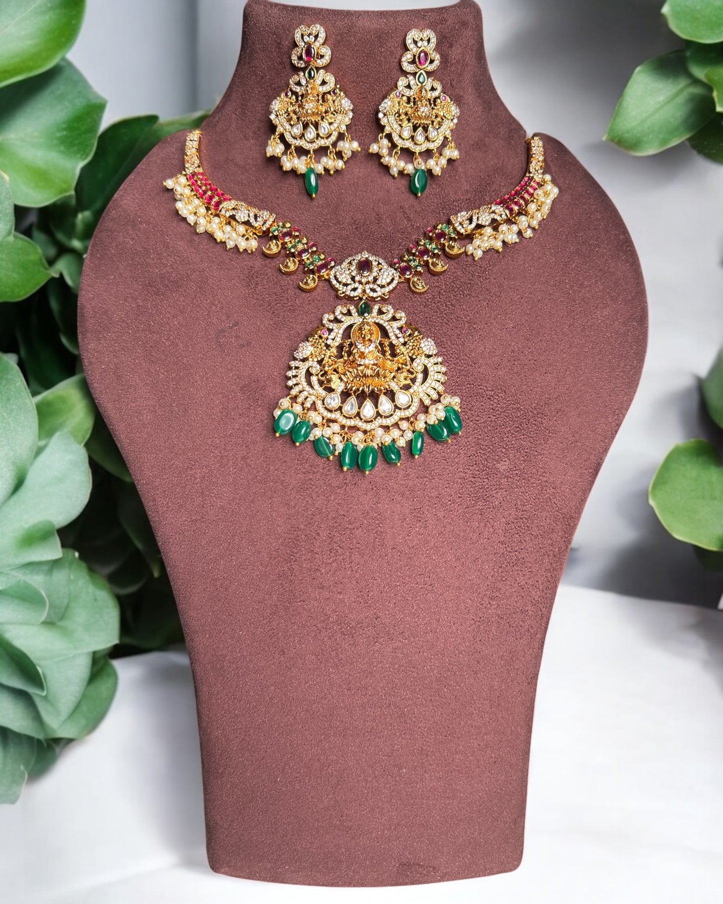 Temple Kanthe Necklace