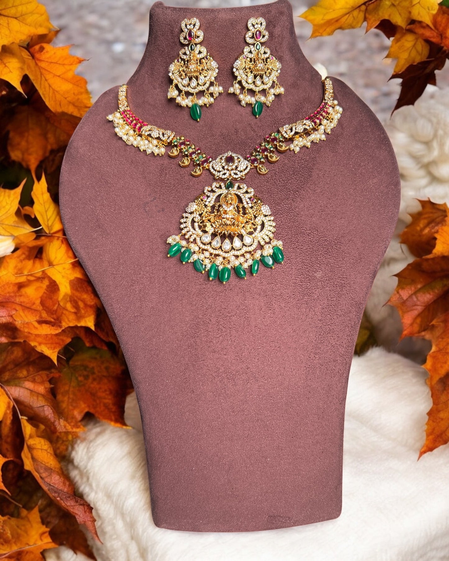 Temple Kanthe Necklace