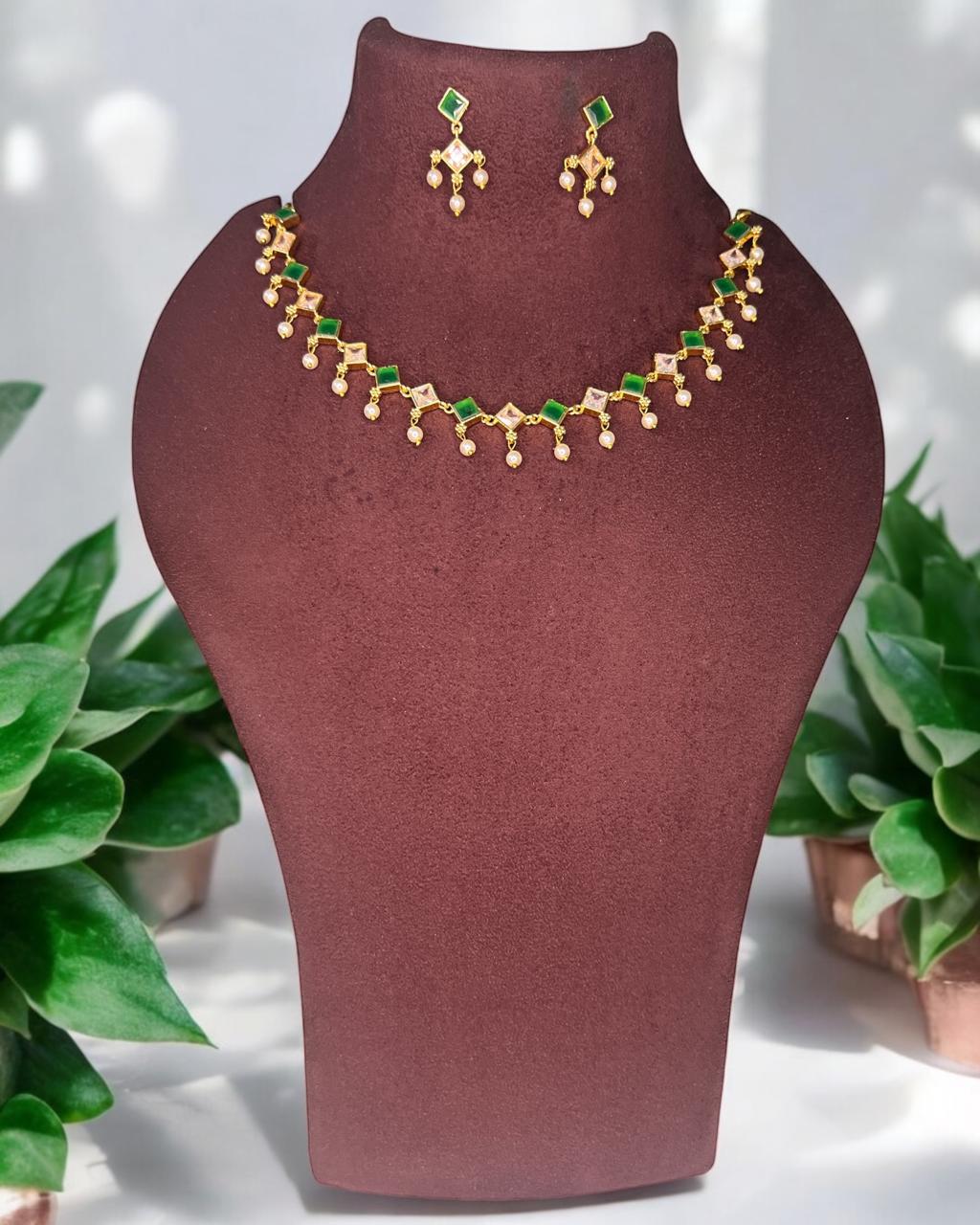 Zaara Green Pearl Set