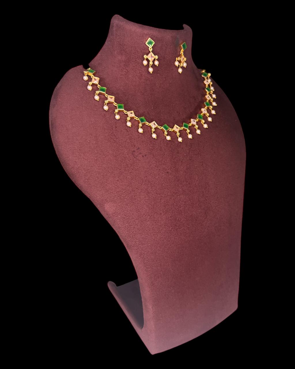 Zaara Green Pearl Set