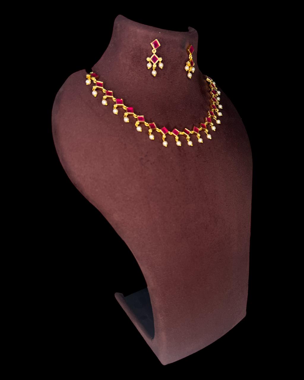 Zaara Ruby Pearl Set