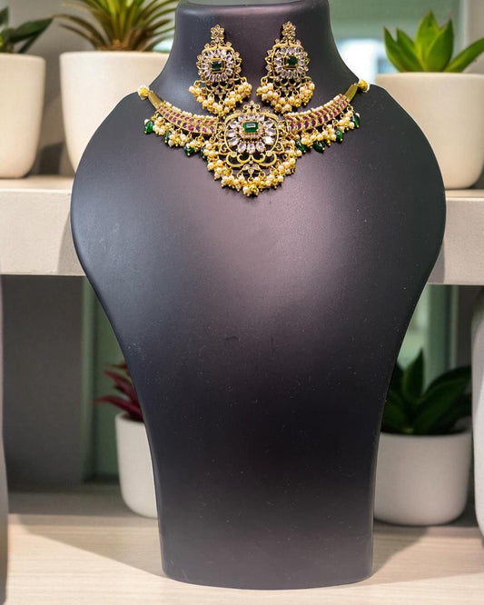 Emerald Pearl Choker Set