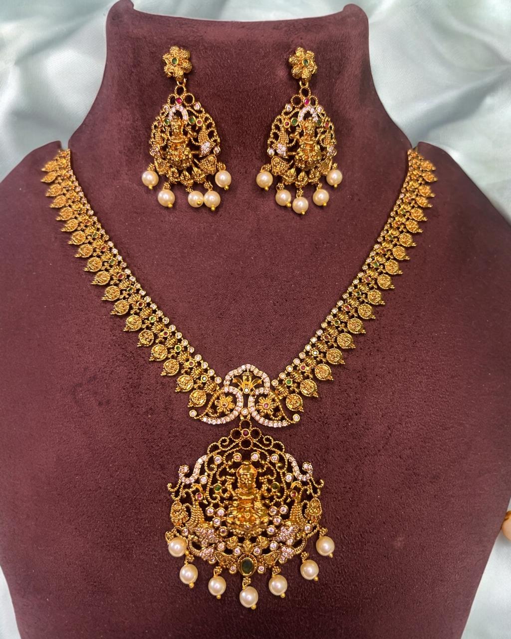 Golden Anjali Temple set