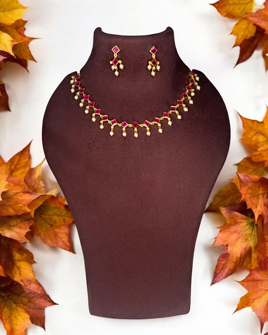 Zaara Ruby Pearl Set