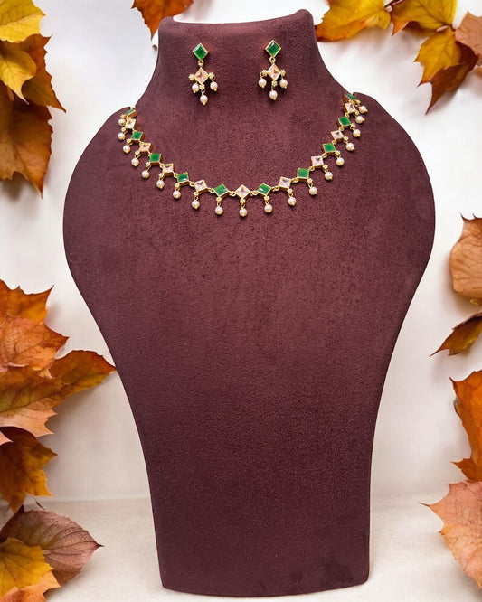 Zaara Green Pearl Set